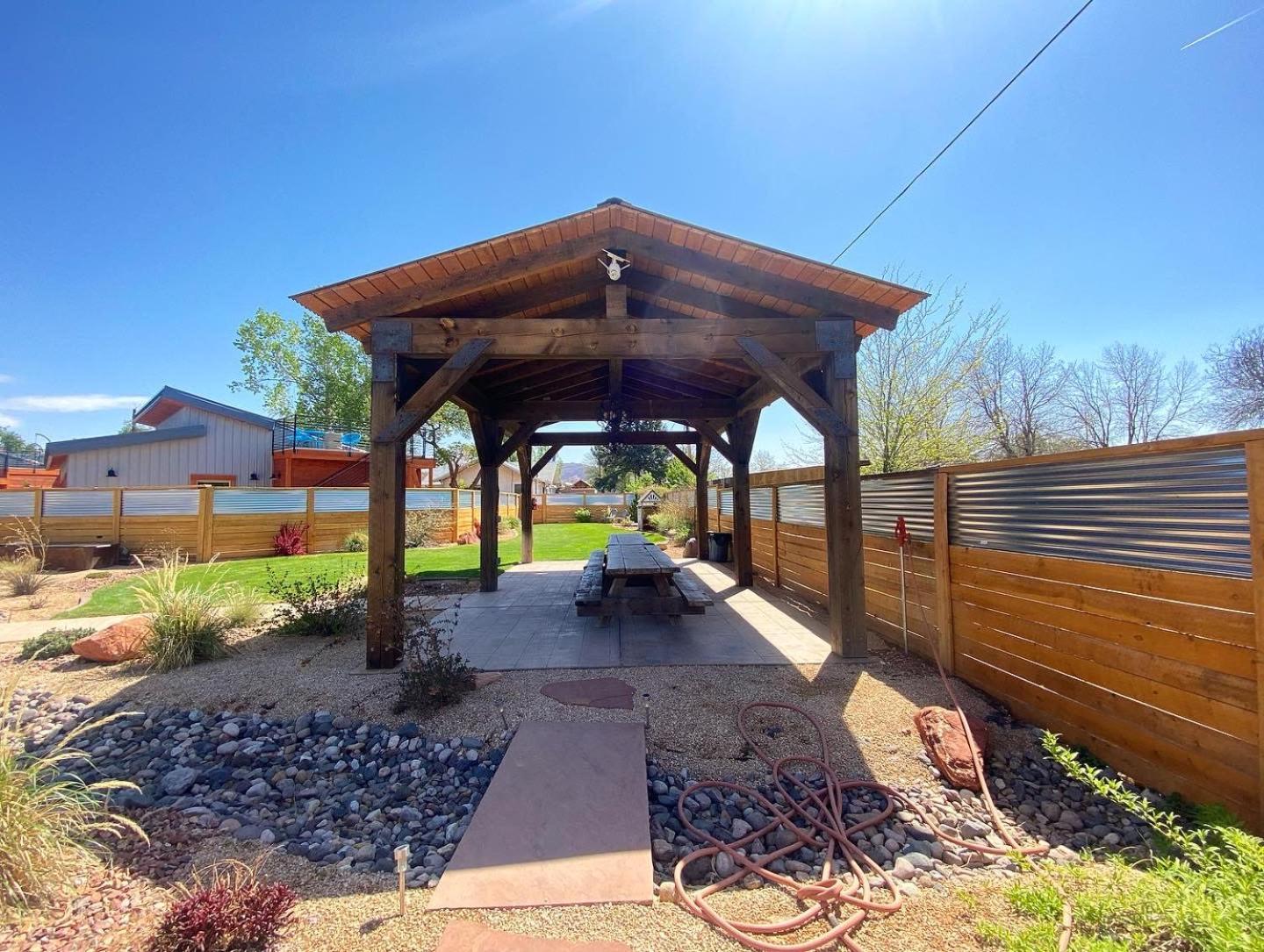 Timber & Tin G 2Bed 2Bath W Pool & Rooftop Deck Канаб Екстер'єр фото
