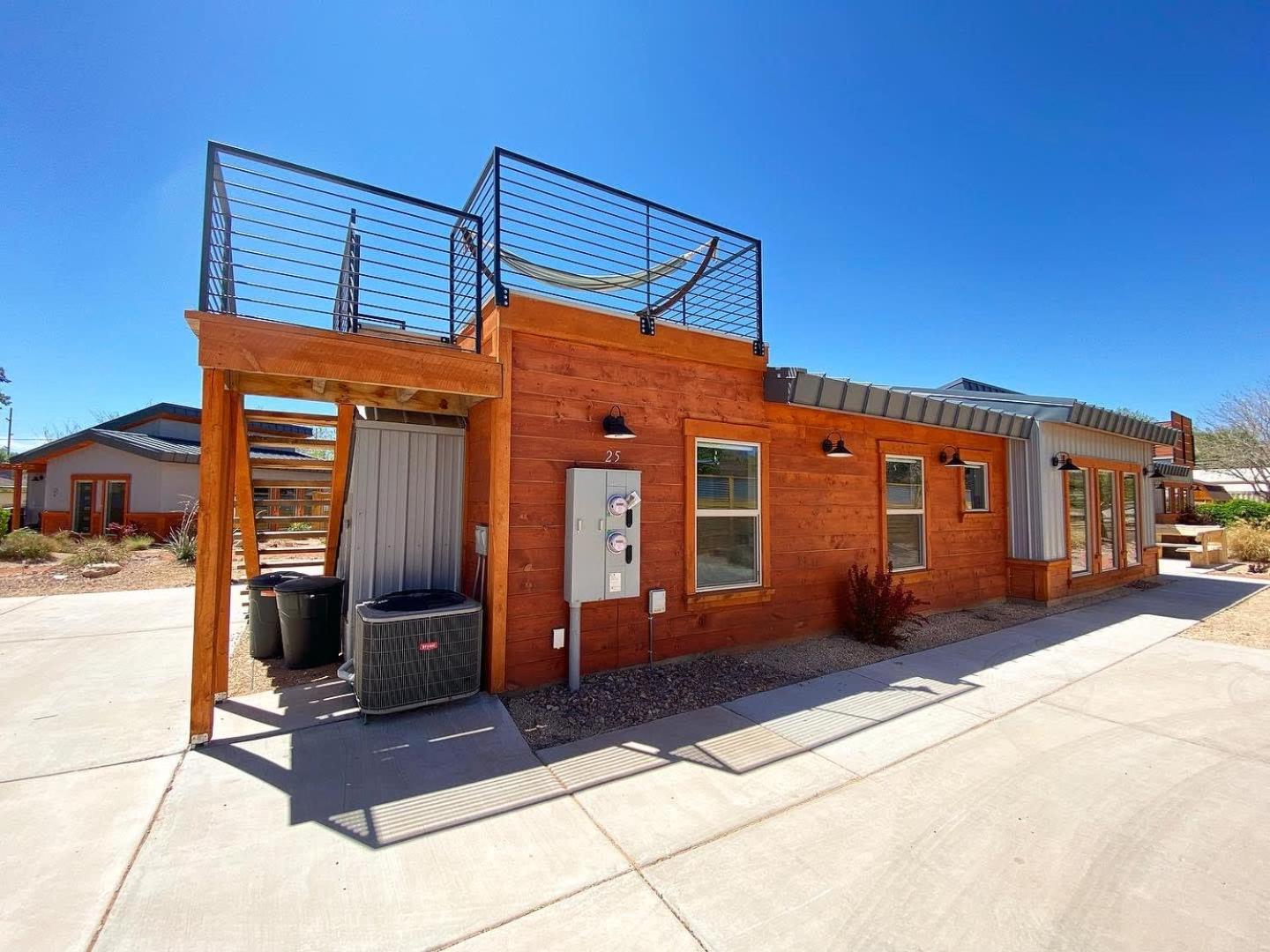 Timber & Tin G 2Bed 2Bath W Pool & Rooftop Deck Канаб Екстер'єр фото