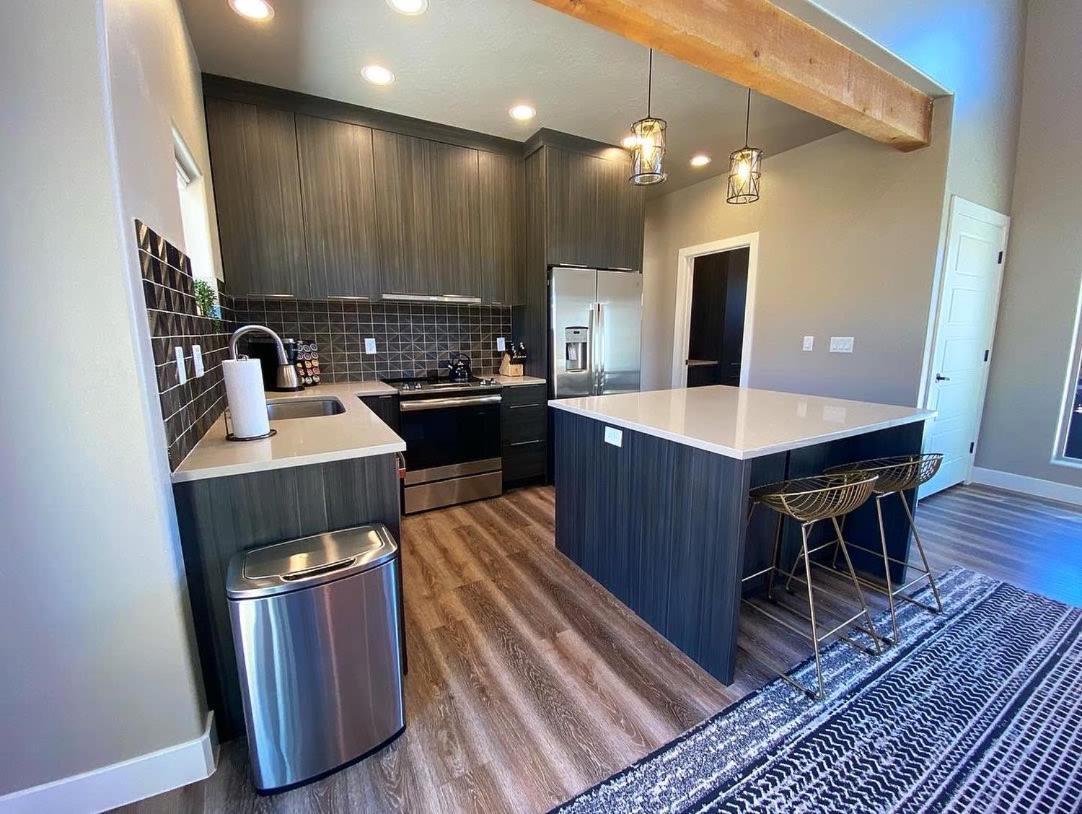Timber & Tin G 2Bed 2Bath W Pool & Rooftop Deck Канаб Екстер'єр фото