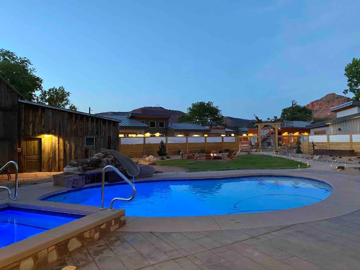 Timber & Tin G 2Bed 2Bath W Pool & Rooftop Deck Канаб Екстер'єр фото